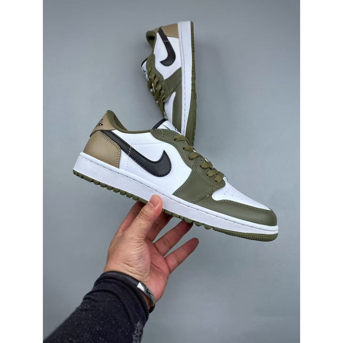 <p>Nike Air Jordan 1 Low (墨綠)</p>