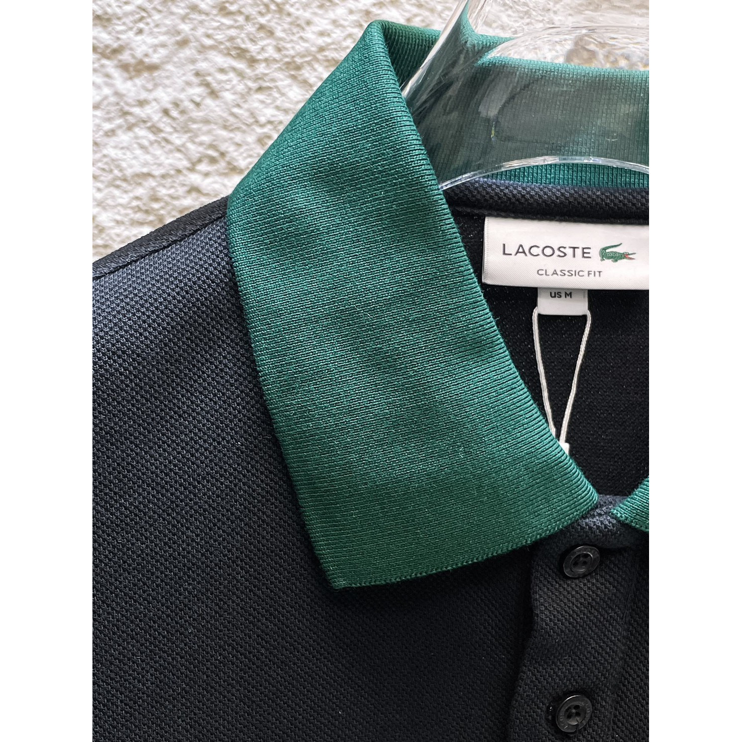 <p>LACOSTE&nbsp;短袖翻领polo衫</p>
