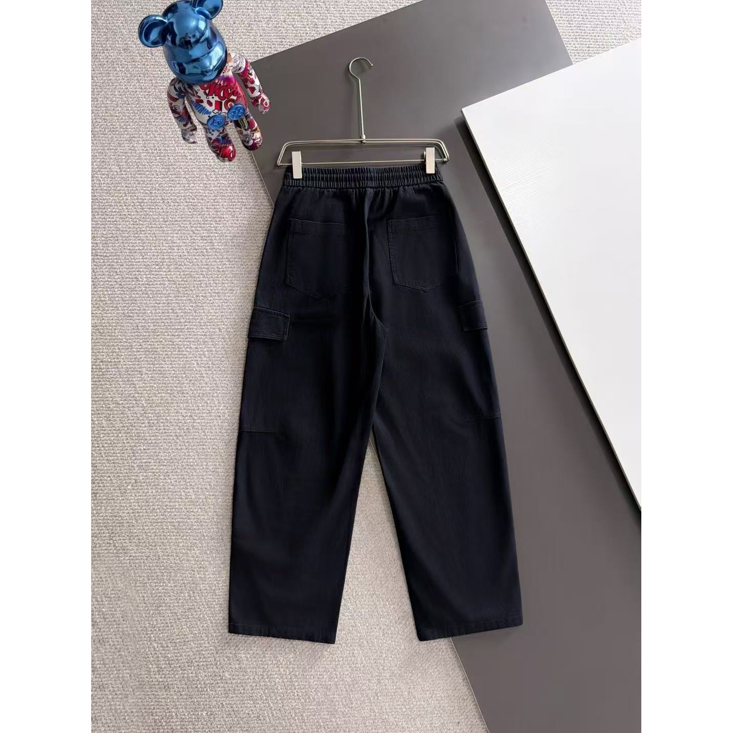 <p>MONCLER 夏季新款松紧带休闲裤(786889)</p>