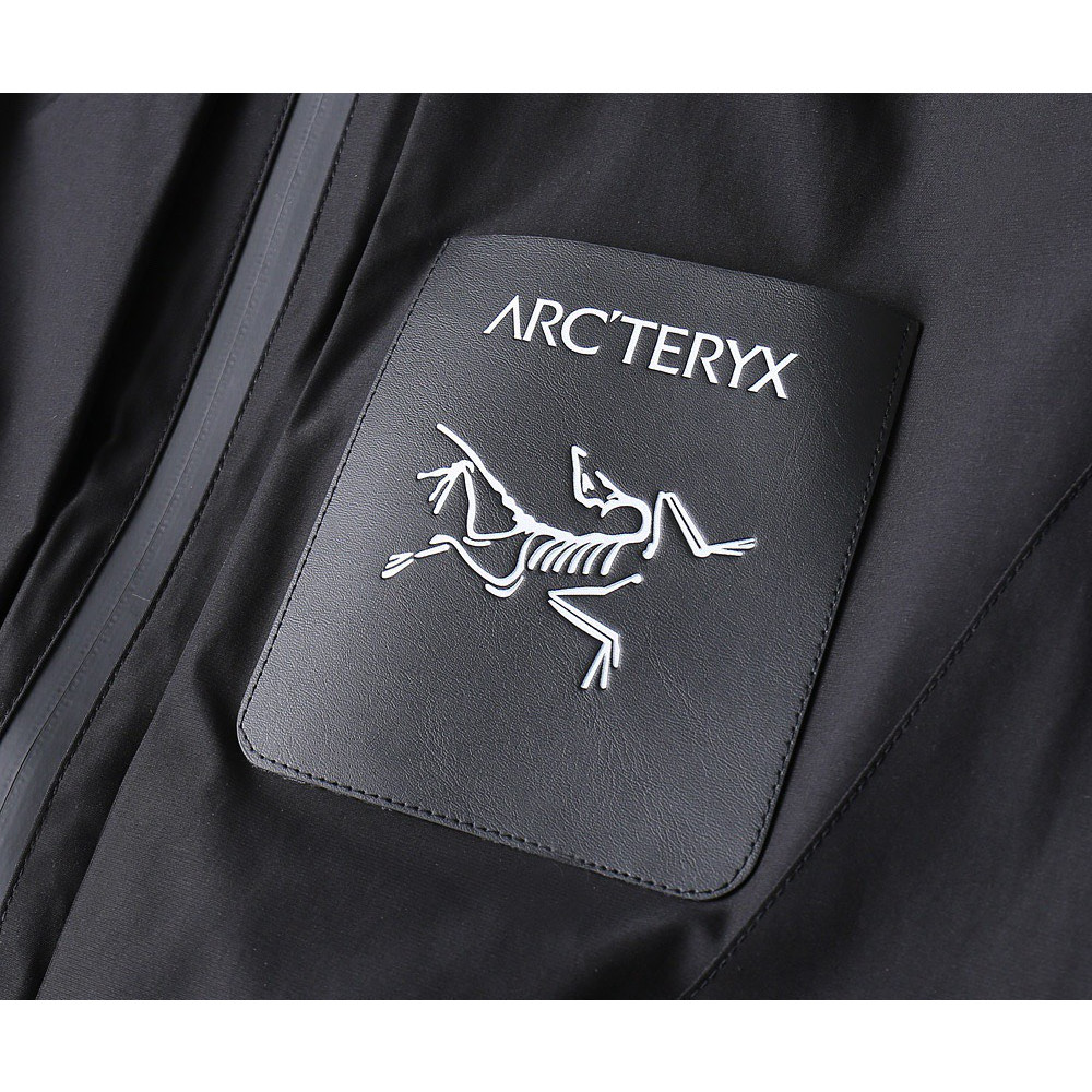 <p>Arc'teryx 新款男士夹克外套</p>