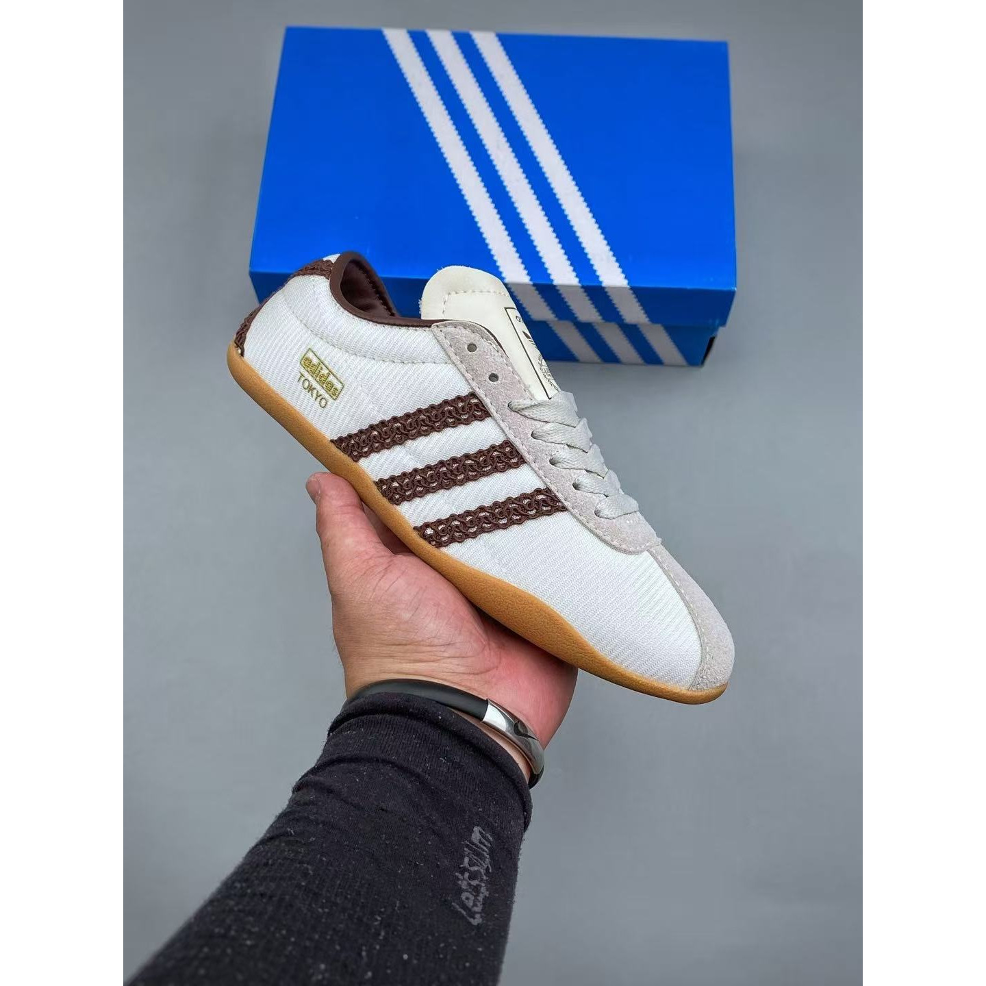 <p>Adidas Tokyo W&nbsp; 休闲运动鞋 &nbsp;</p>