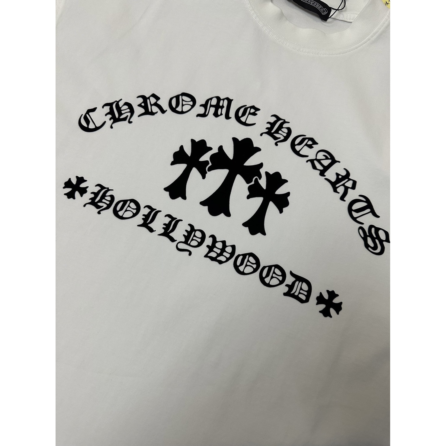 <p>Chrome Hearts 十字架植绒印花坎肩背心(白)</p>