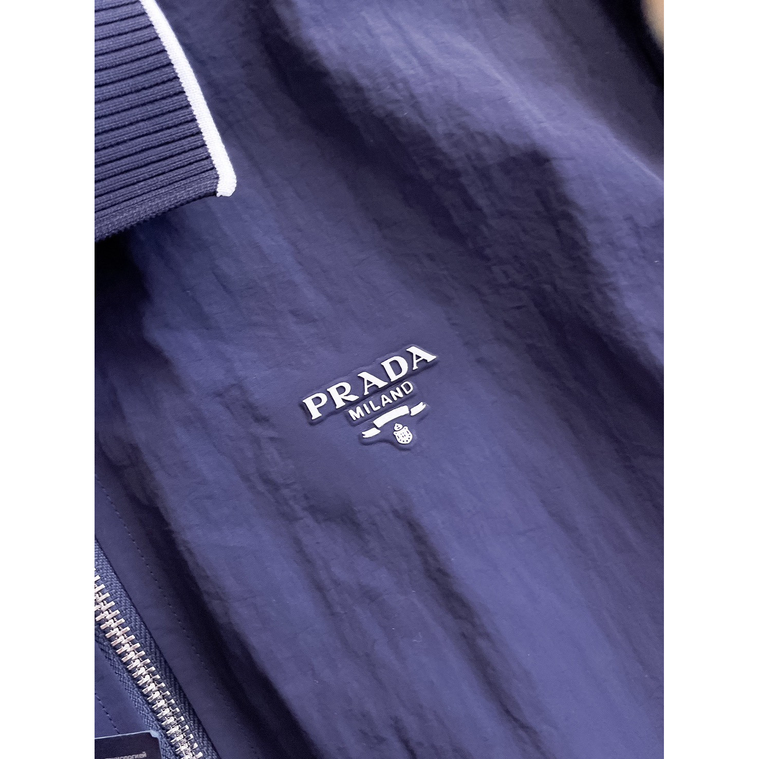 <p>PRADA 男士夹克外套(深藍)</p>