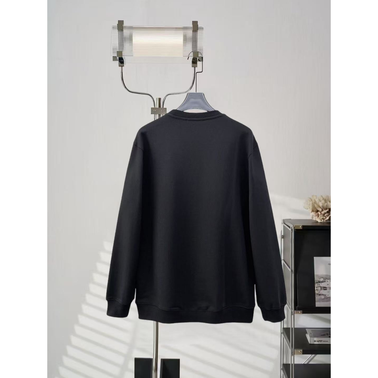 <p>MONCLER 圆领卫衣(黑)</p>