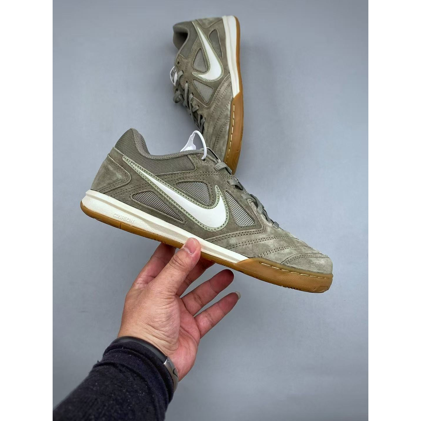 <p>NIKE GATO 低帮生活休闲鞋(軍綠)</p>