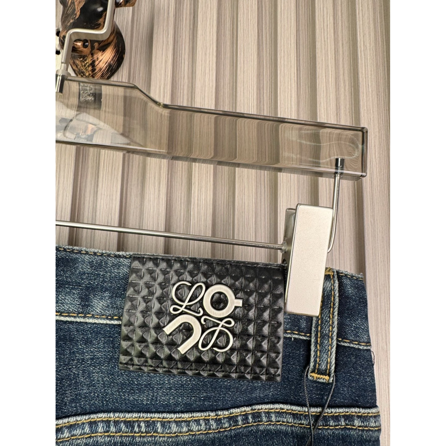 <p>LOEWE 牛仔褲</p>
