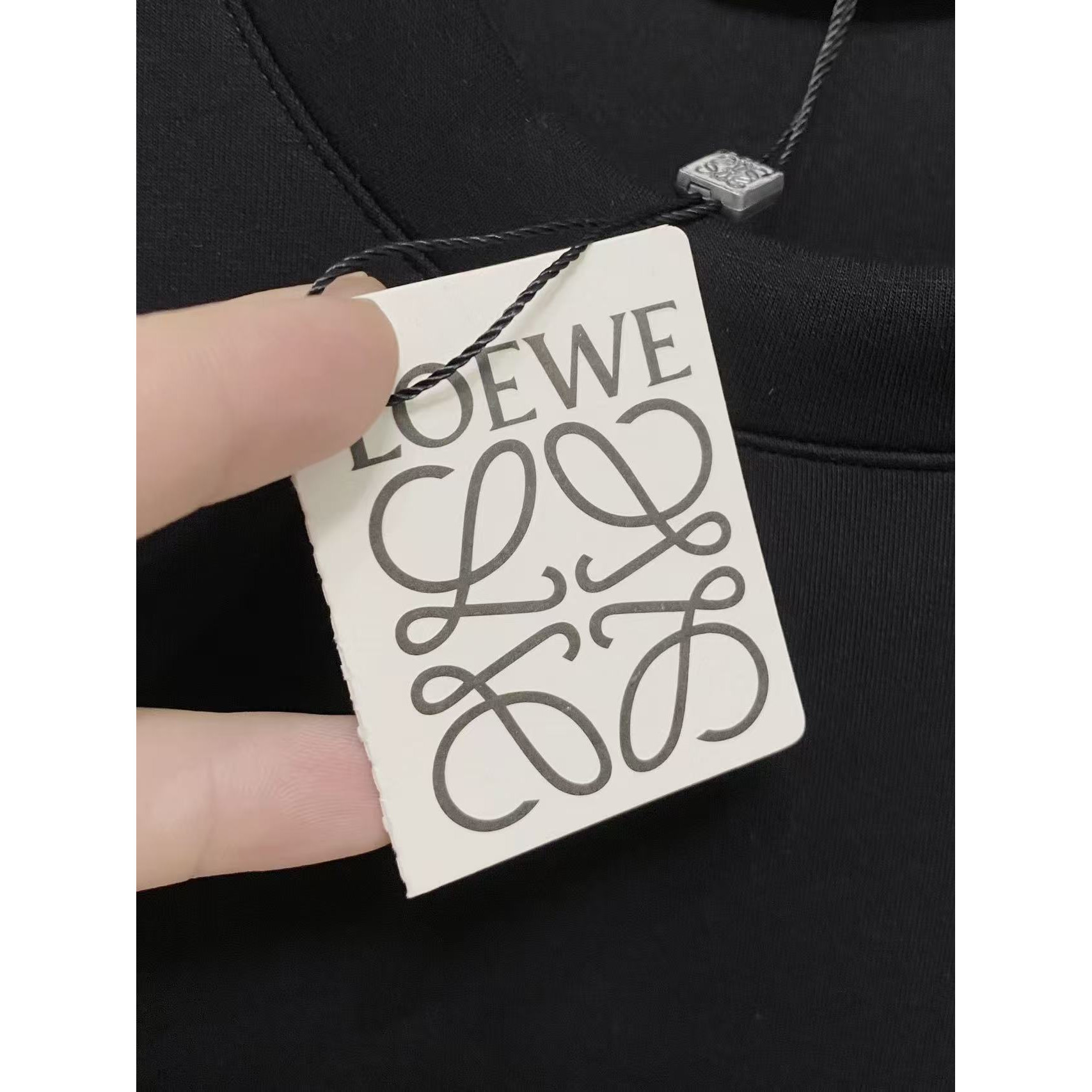 <p>LOEWE 太空棉卫衣(黑)</p>