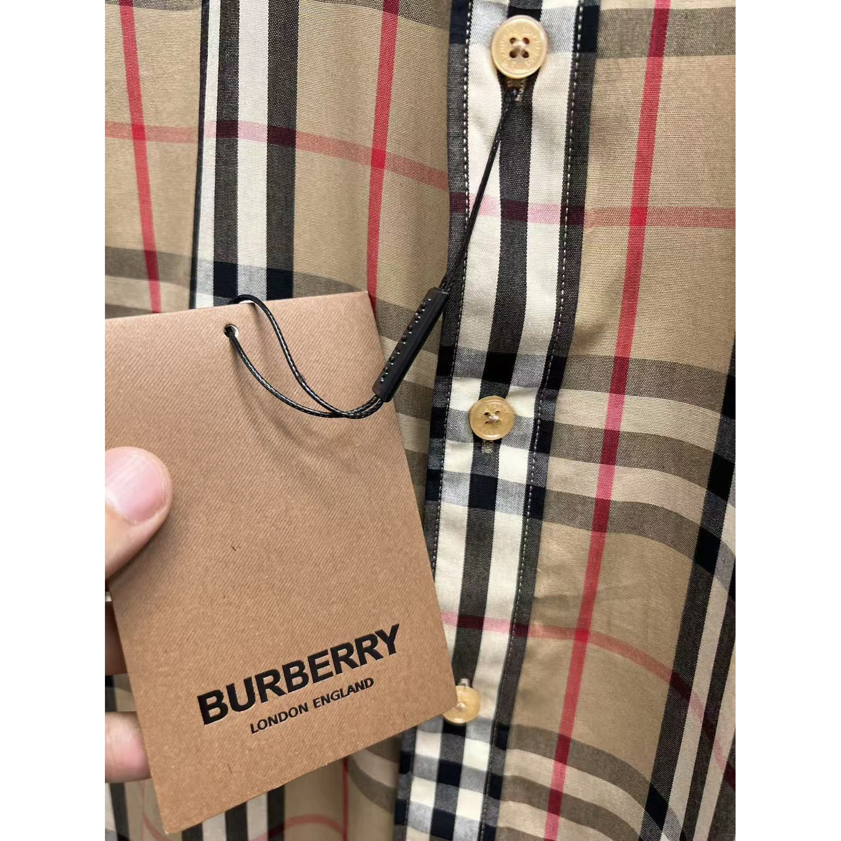 <p>Burberry 长袖衬衫(783236)</p>
