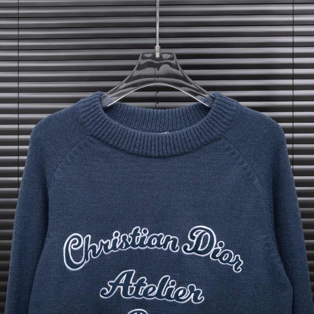 <p>DIOR 针织长袖毛衣(藏青)</p>