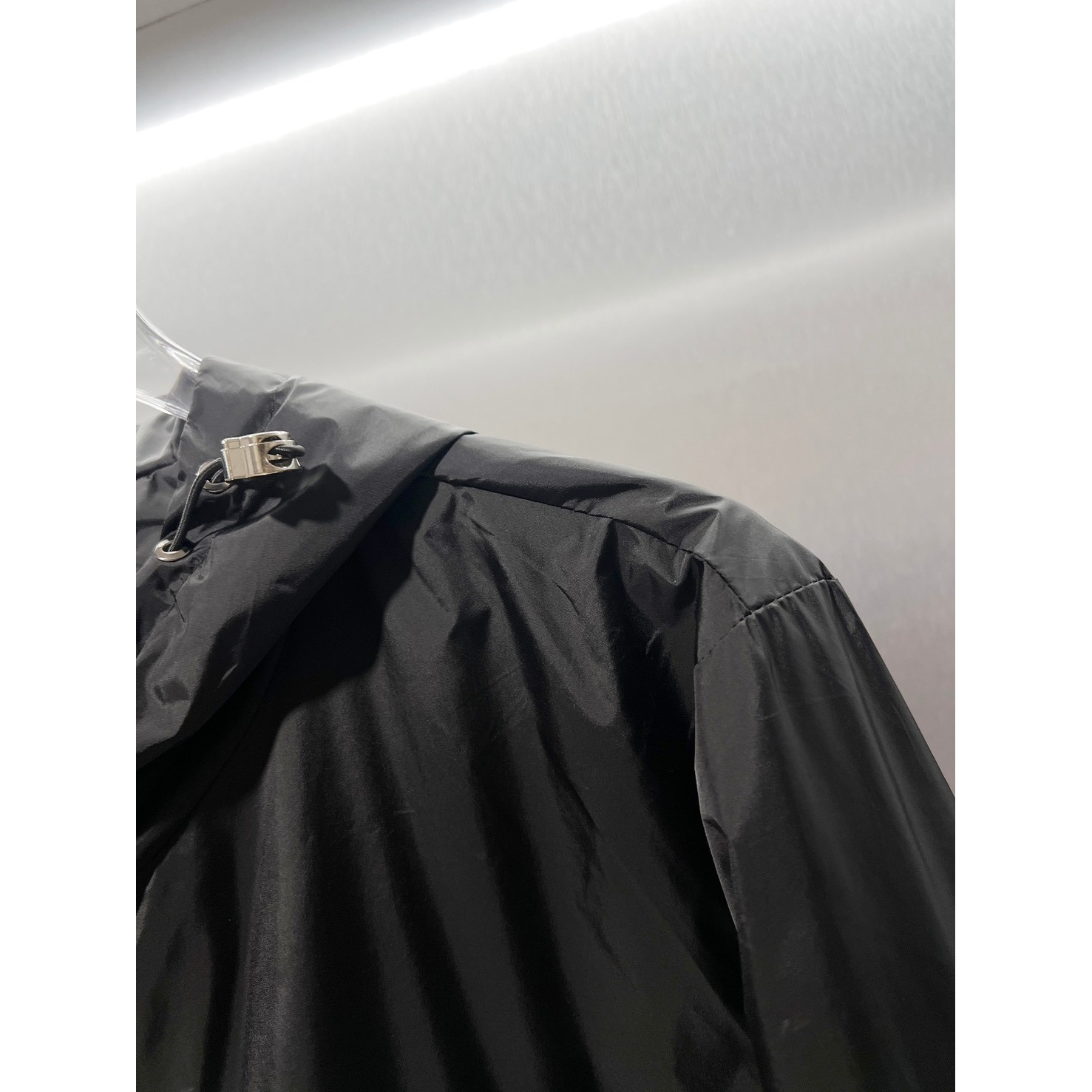 <p>MONCLER 夹克外套(黑)</p>