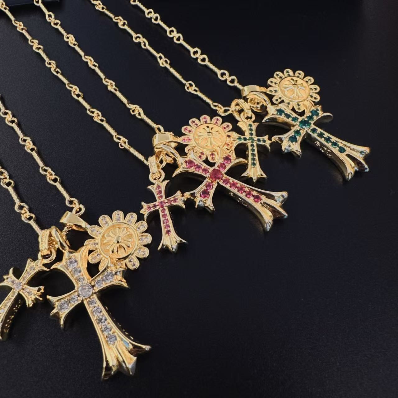 <p>CHROME HEARTS 项链</p>