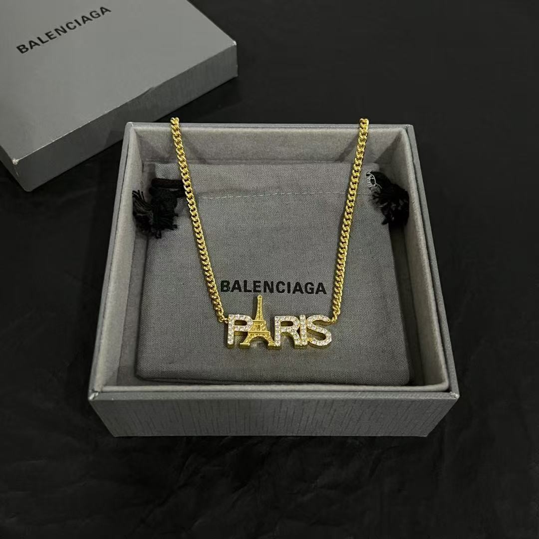 <p>Balenciaga 复古项链</p>