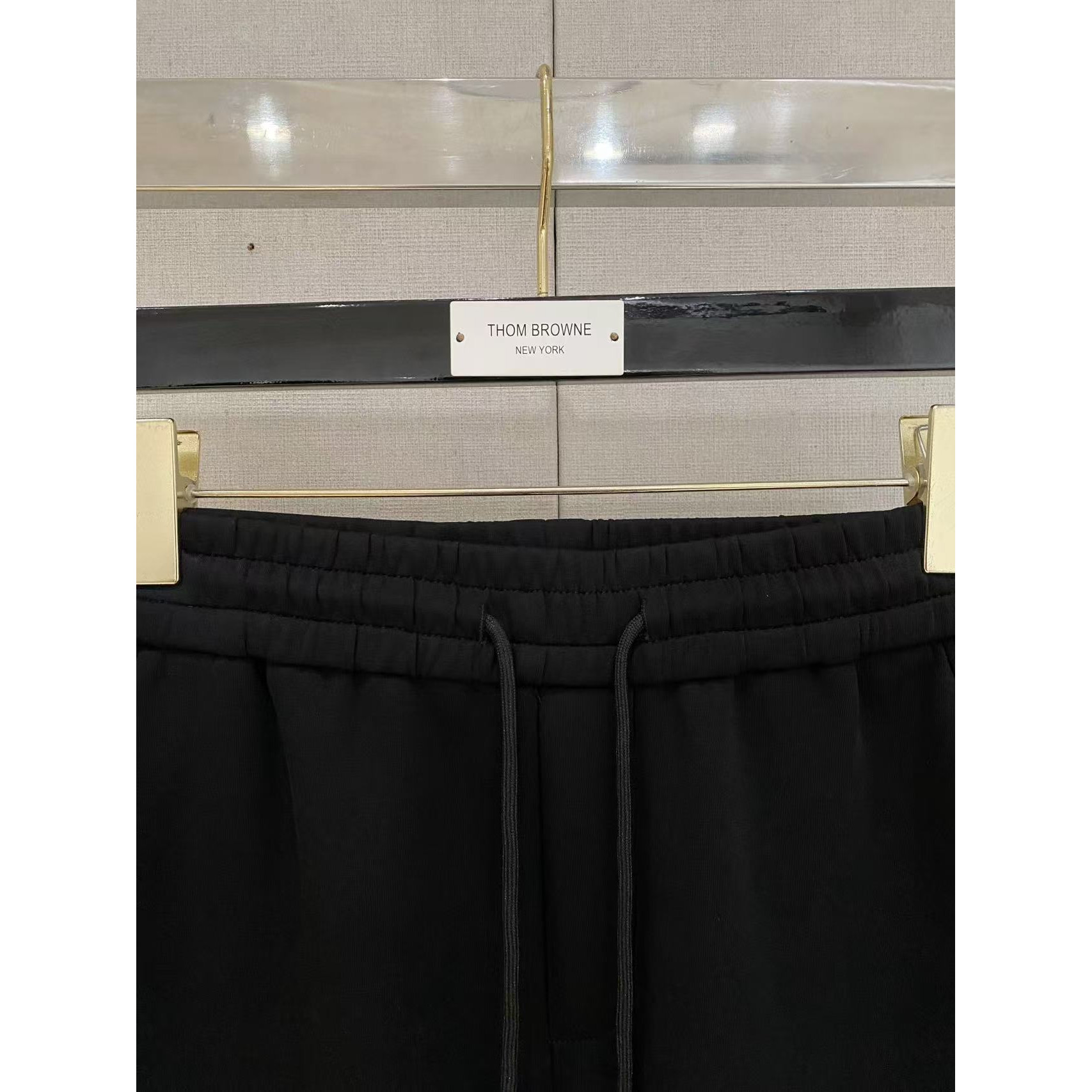 <p>Ermenegildo Zegna 男士长裤(782458)</p>
