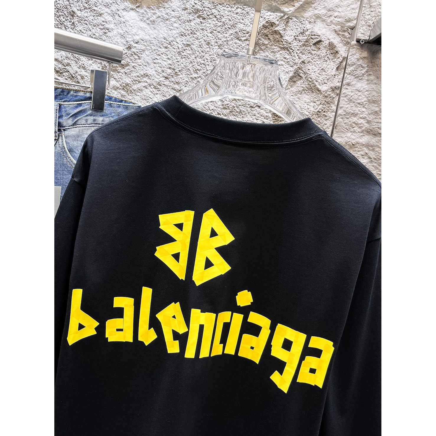 <p>Balenciaga 长袖T恤(黑)</p>