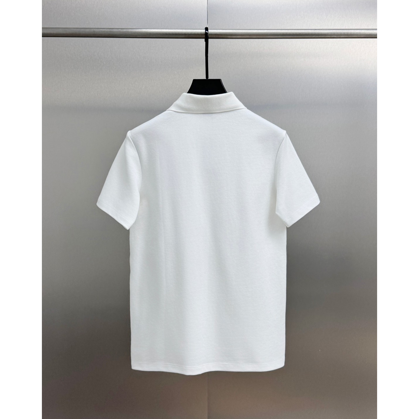 <p>PRADA&nbsp;短袖翻领polo衫(白)</p>
