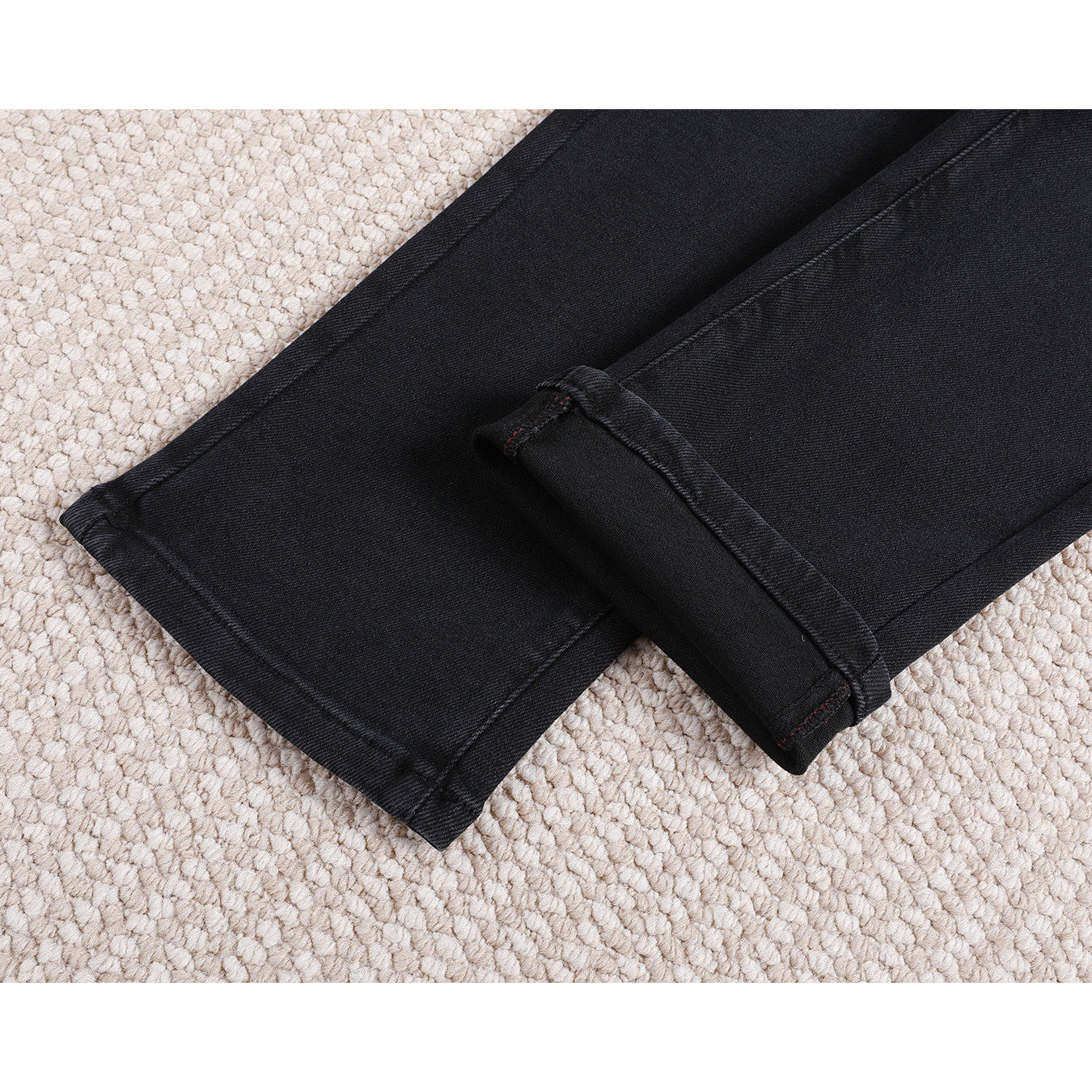 <p>&nbsp;Levi's 新款牛仔裤(6001)</p>