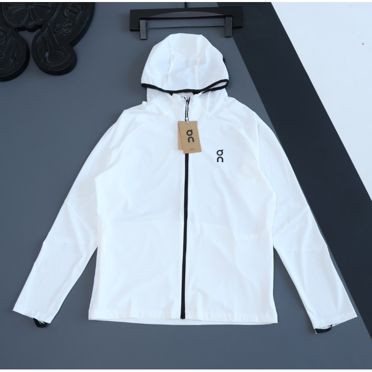 <p>On 昂跑 2026 輕量連帽防曬衣(白)</p>