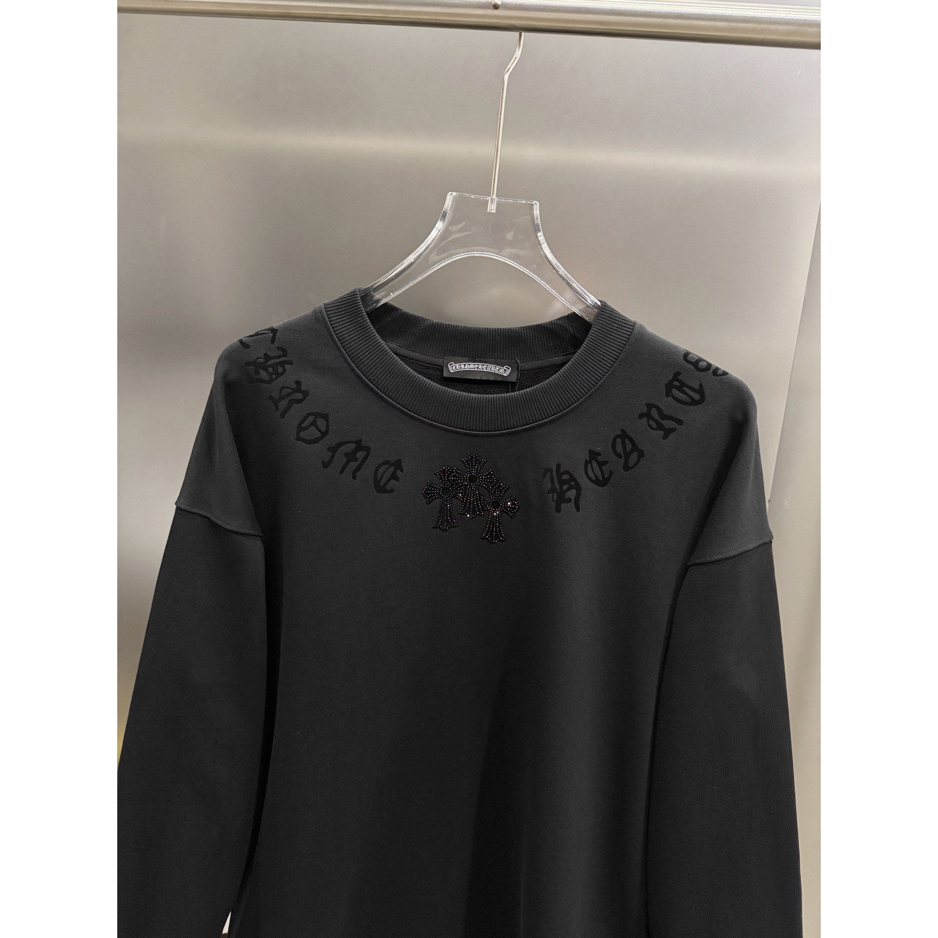 <p>CHROME HEARTS 圆领长袖卫衣(黑)</p>