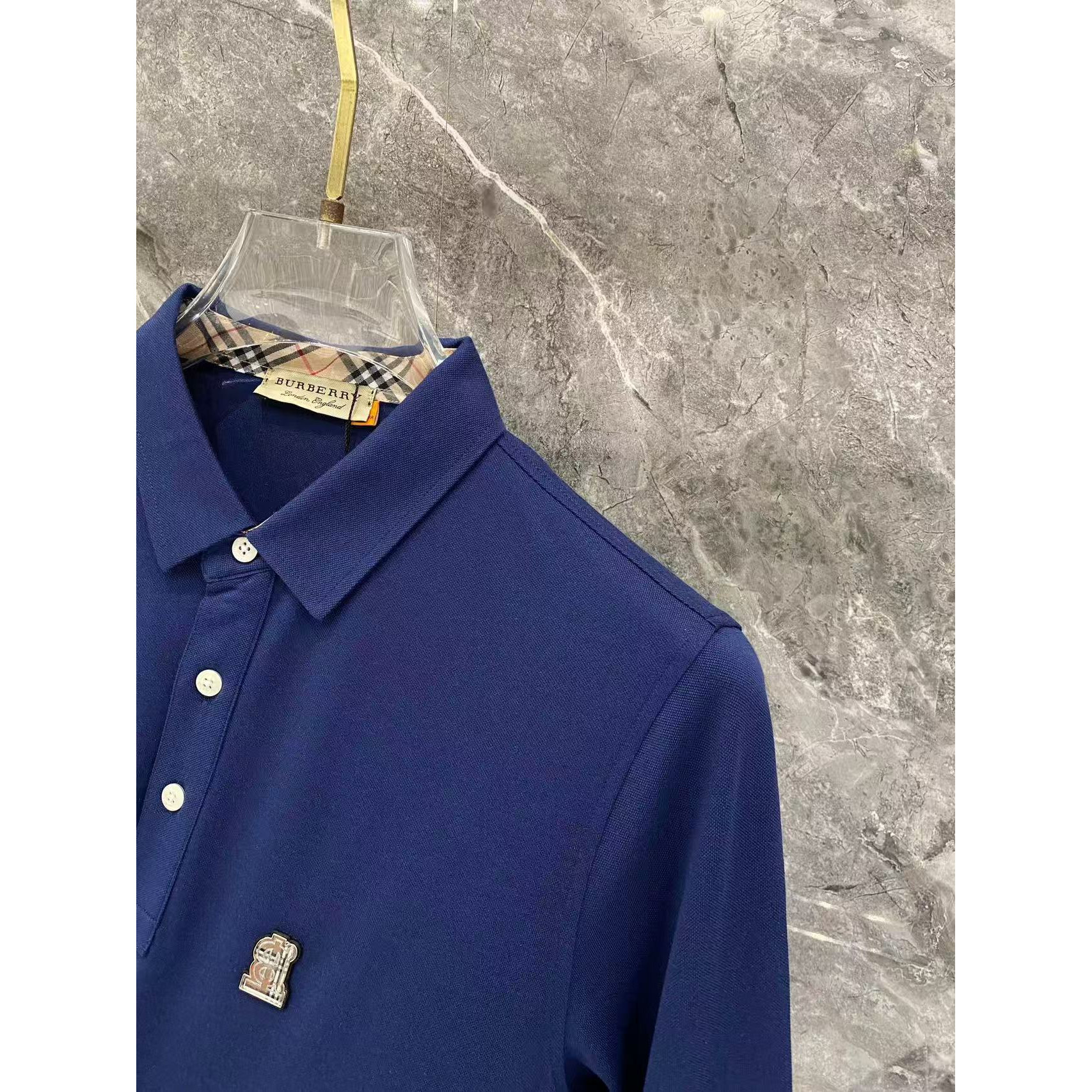 <p>Burberry 秋冬长袖Polo(782993)</p>
