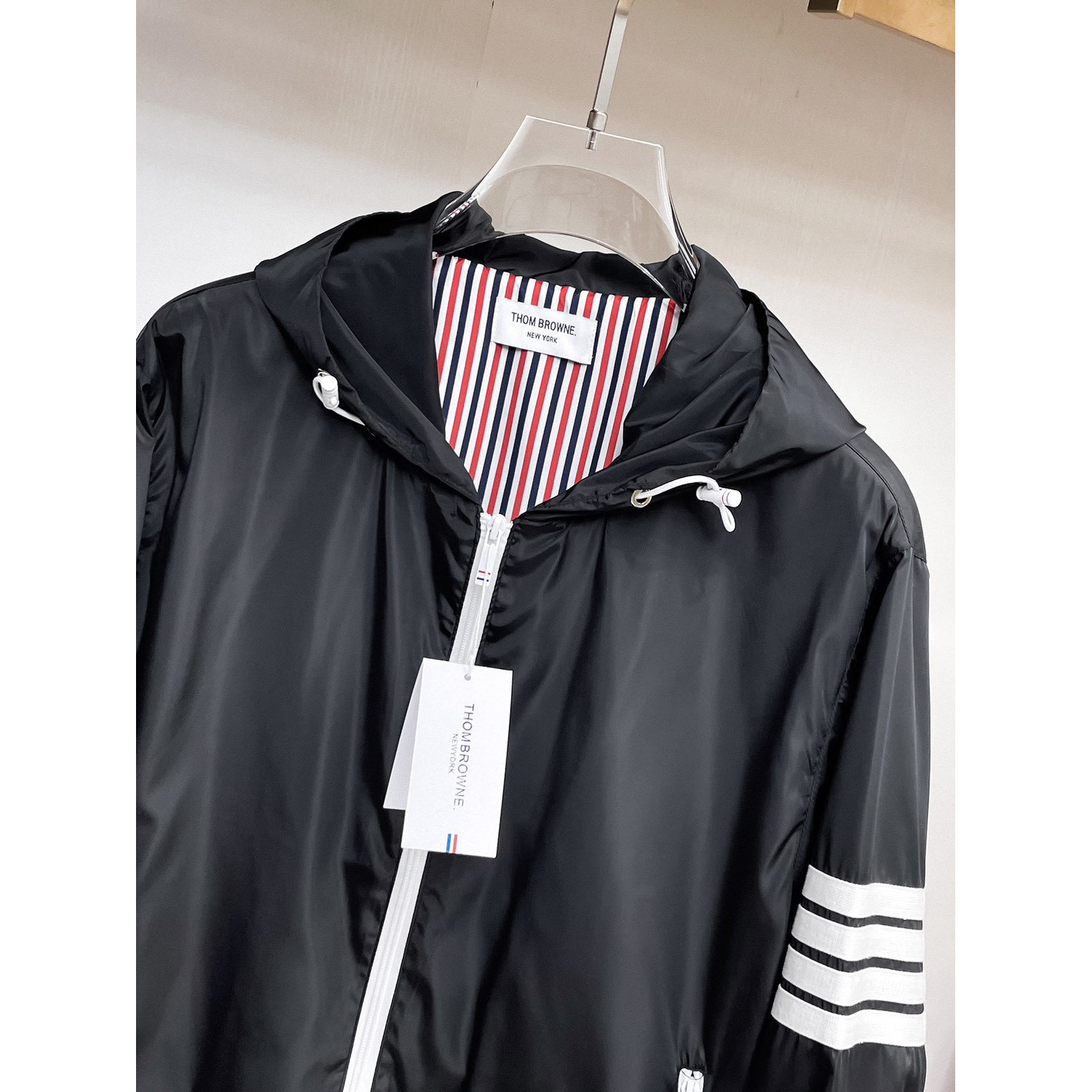 <p>Thom Browne 男士夹克外套(黑)</p>
