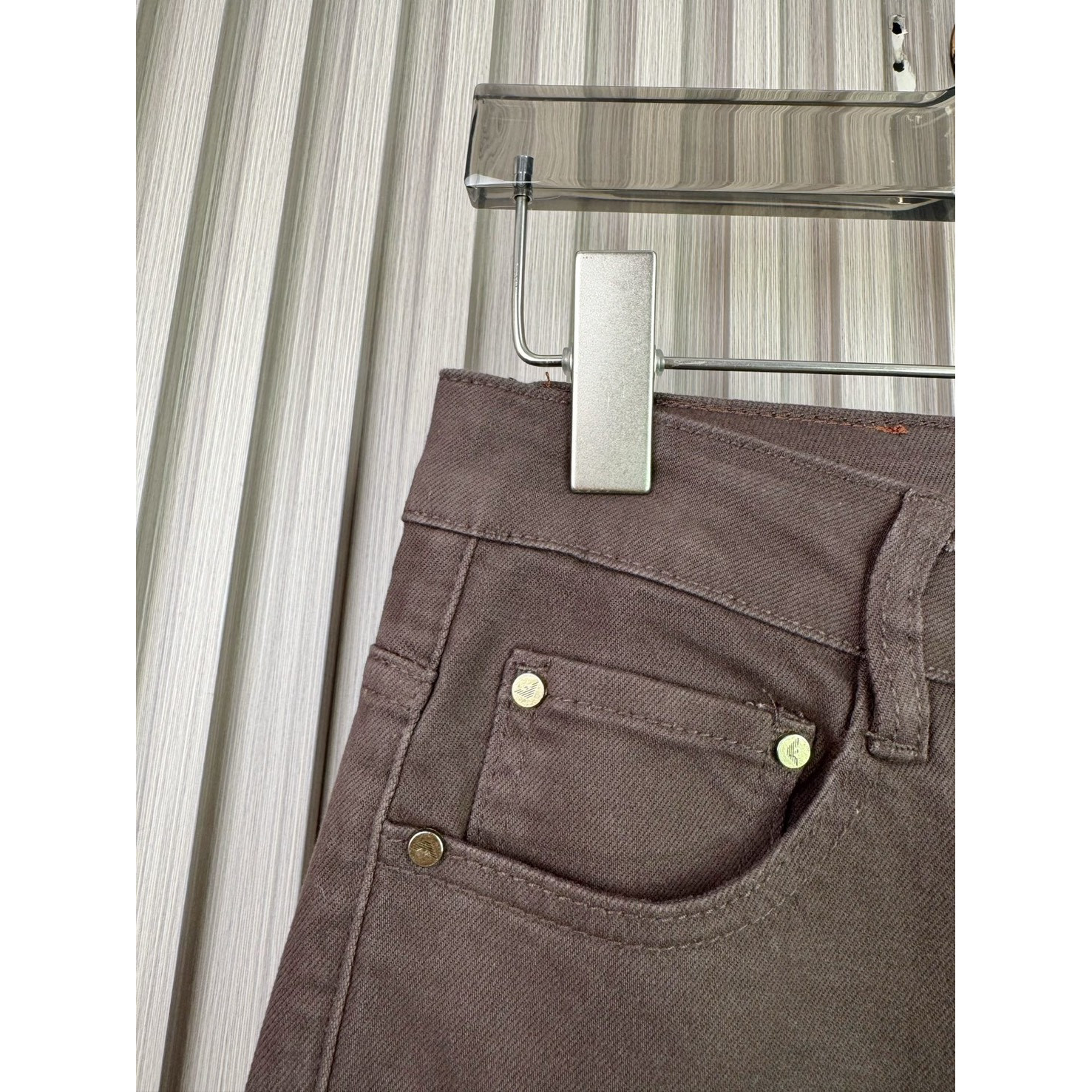 <p>Giorgio_Armani 休閒牛仔褲</p>