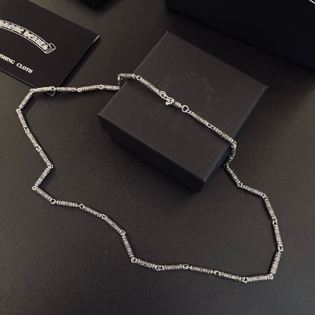<p>CHROME HEARTS&nbsp;复古项链</p>