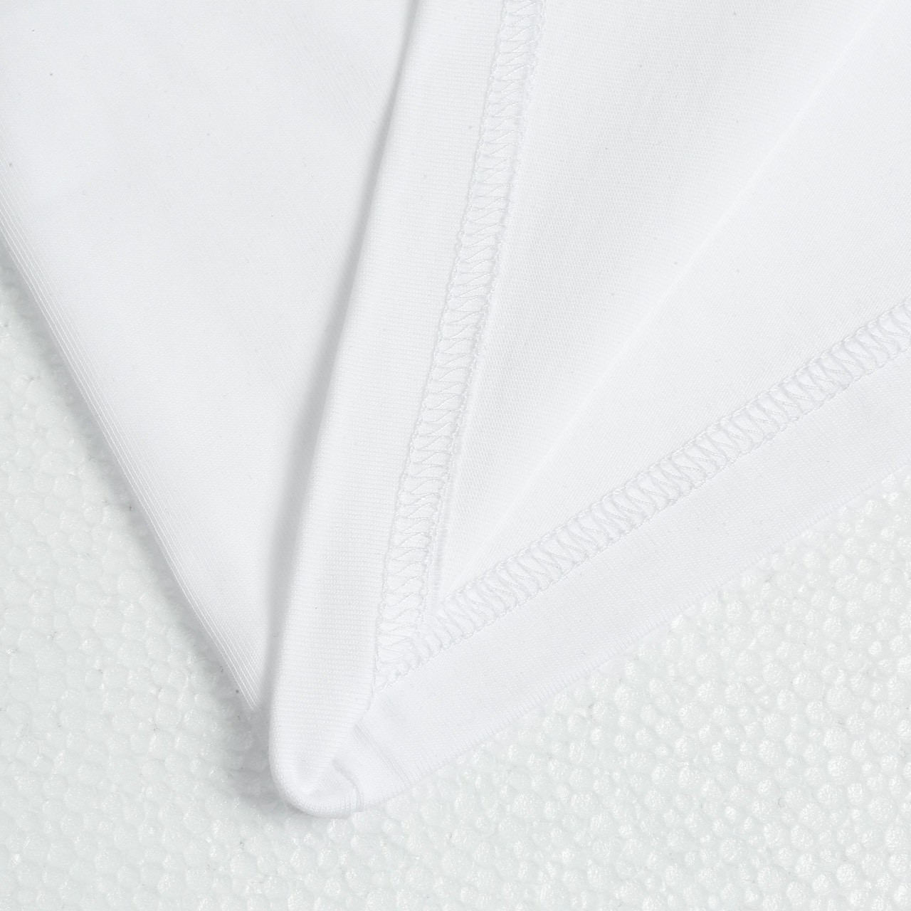 <p>Burberry &nbsp;logo绣花短袖T恤(白)</p>