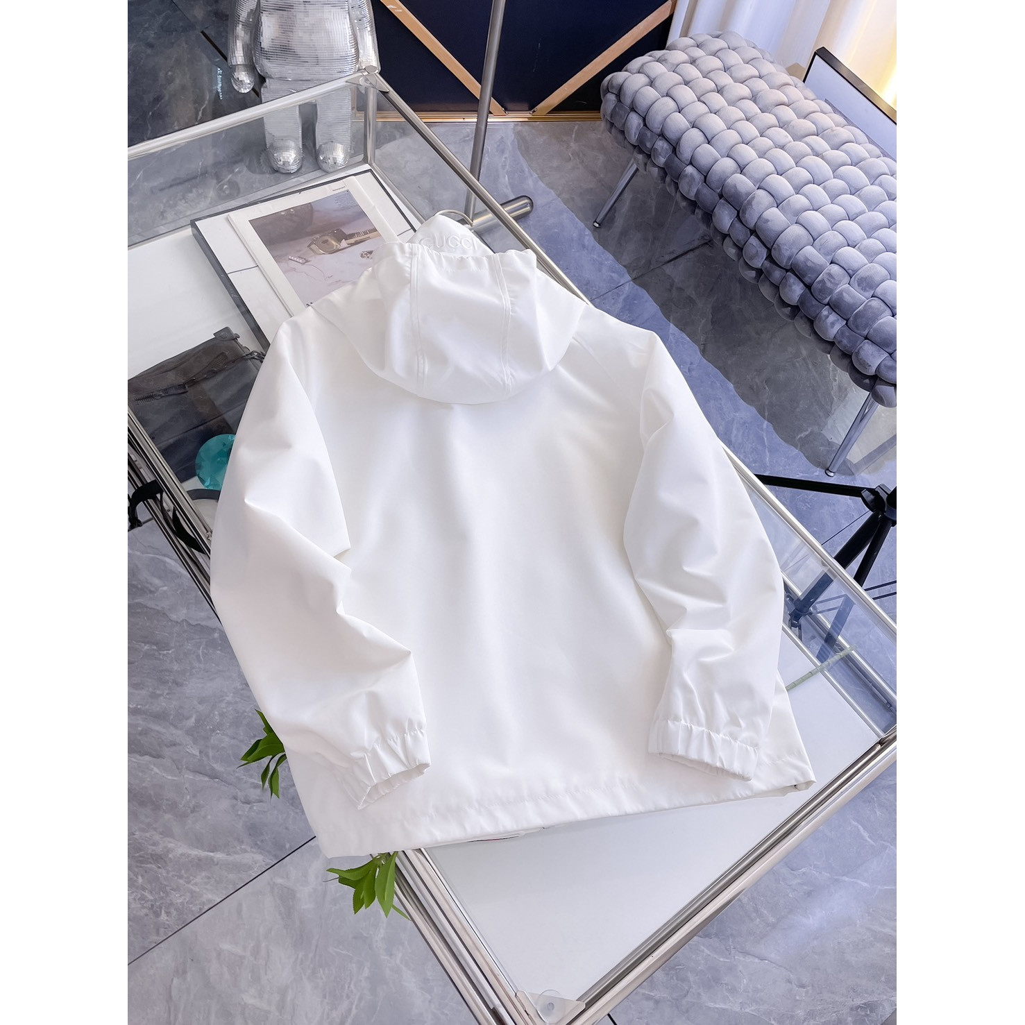 <p>GUCCI 男士夹克外套(白)</p>
