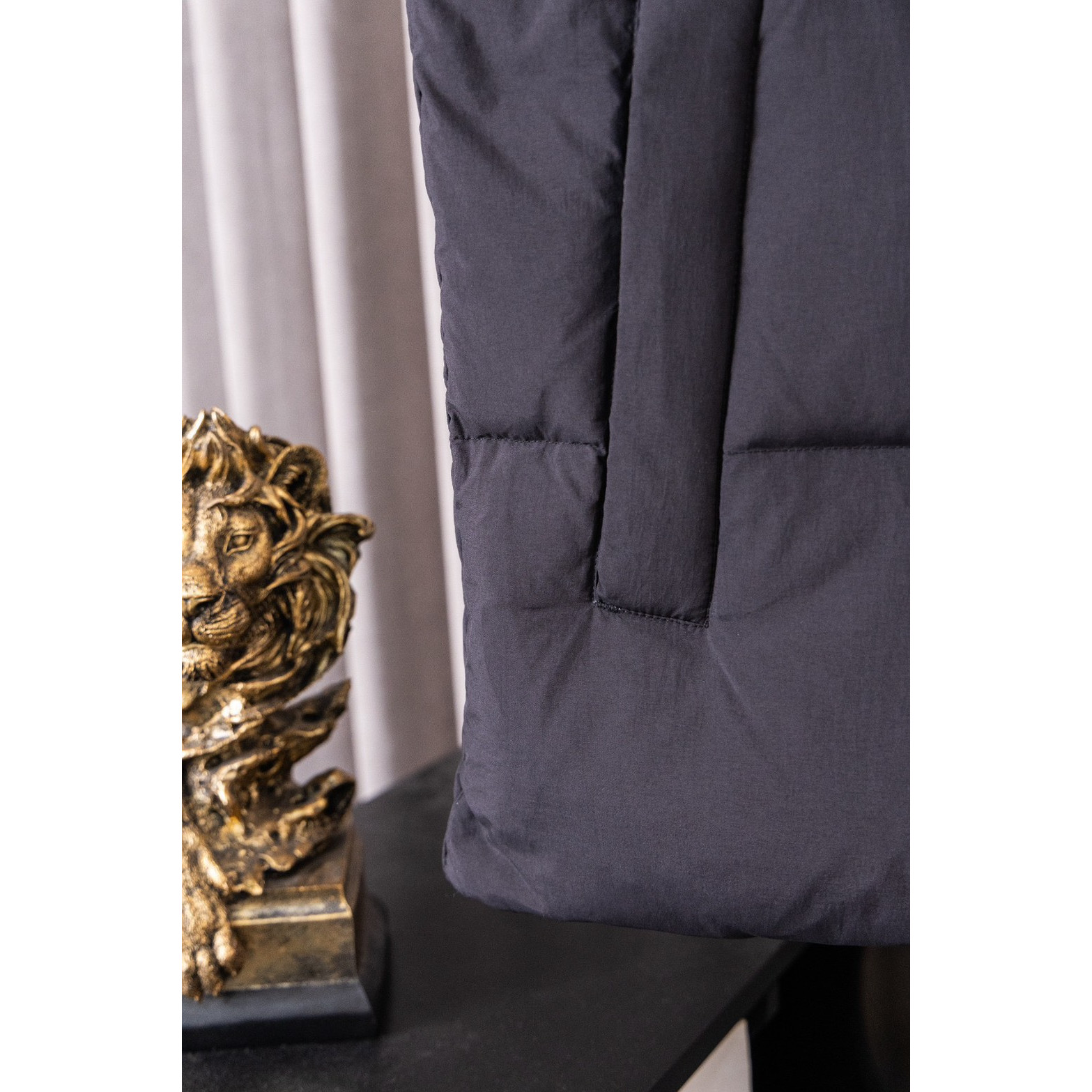 <p>Canada Goose Everett系列立领羽绒马甲(黑)</p>

<p>&nbsp;</p>

<p>&nbsp;</p>