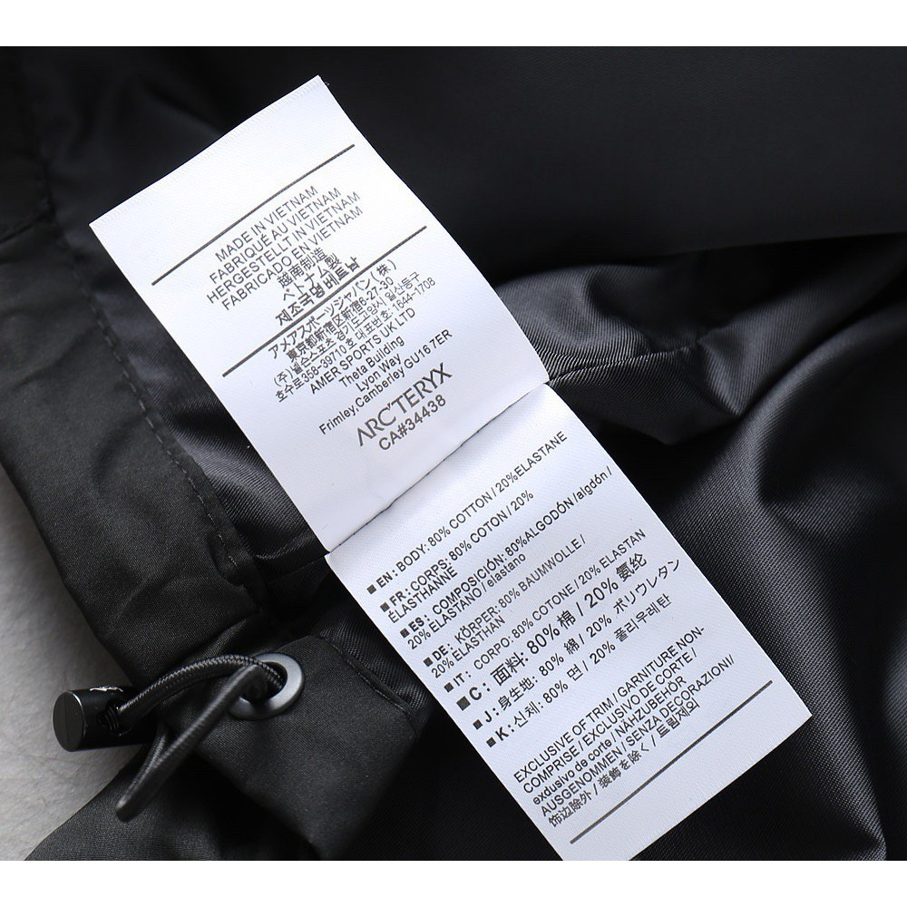 <p>Arc'teryx 新款男士夹克外套</p>