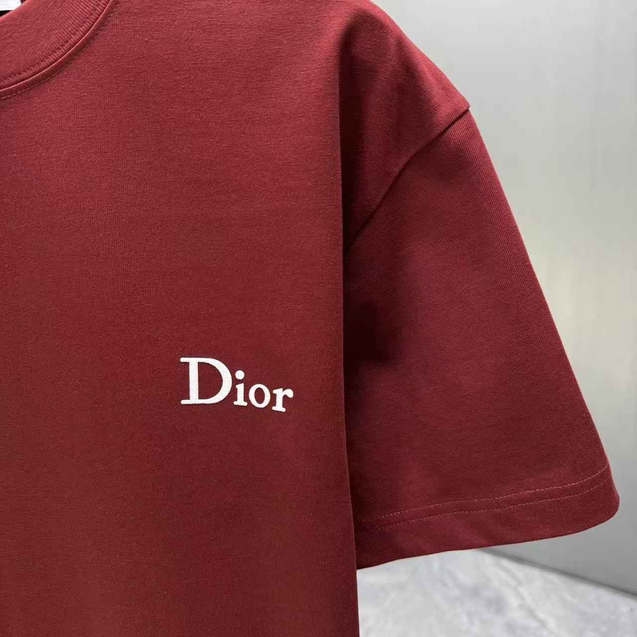 <p>DIOR 短袖T恤(紅)</p>