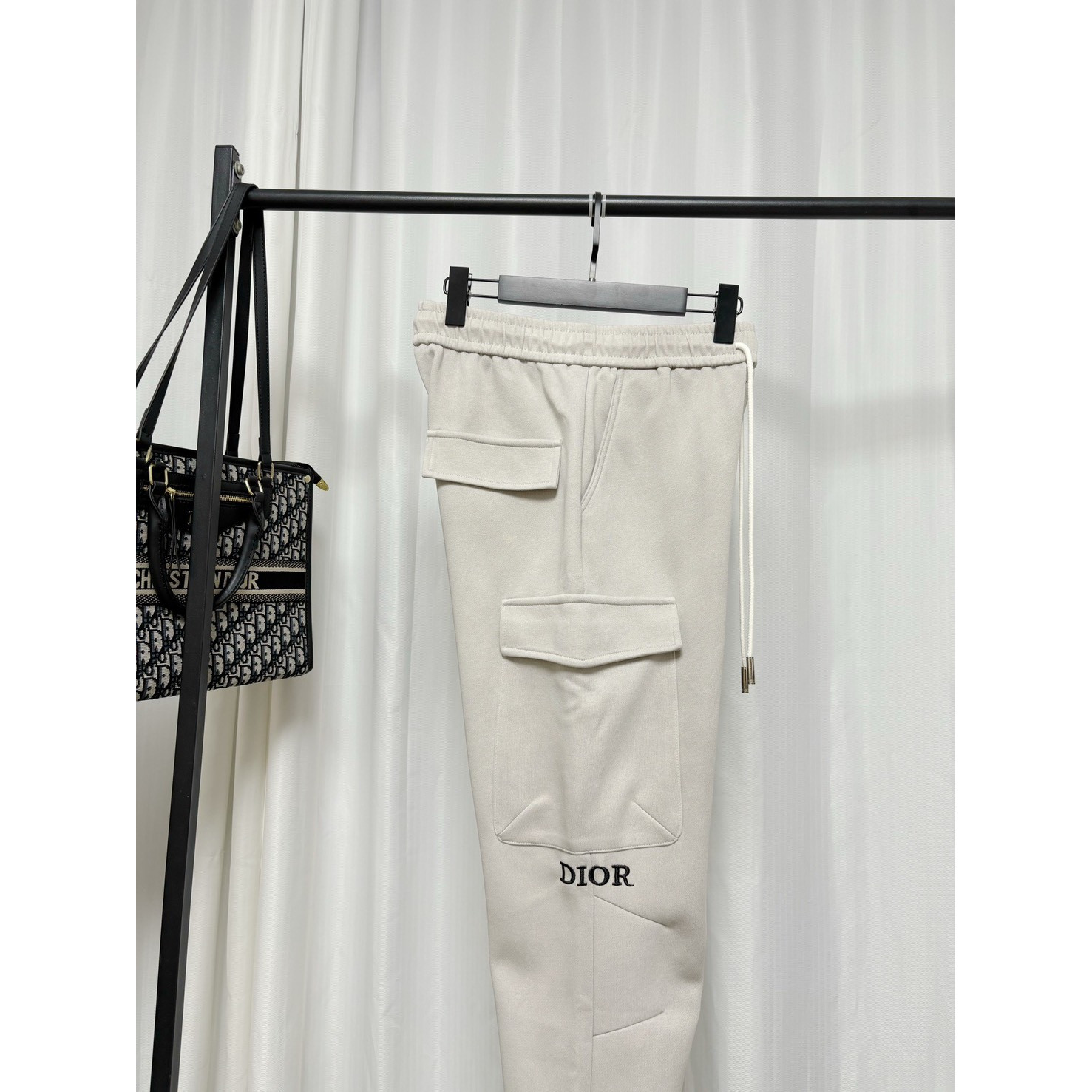 <p>Dior 休闲长裤</p>