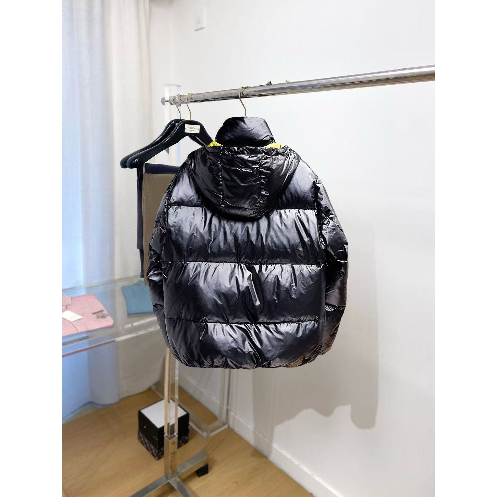 <p>MONCLER&nbsp;秋冬新款羽绒服(黑)</p>