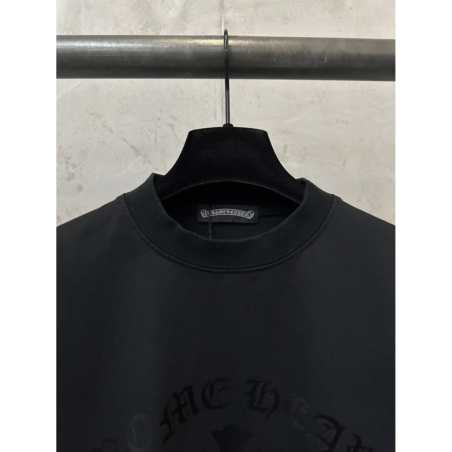 <p>Chrome Hearts 十字架植绒印花坎肩背心(黑)</p>