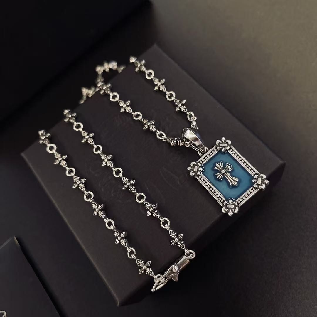 <p>CHROME HEARTS&nbsp;项链</p>