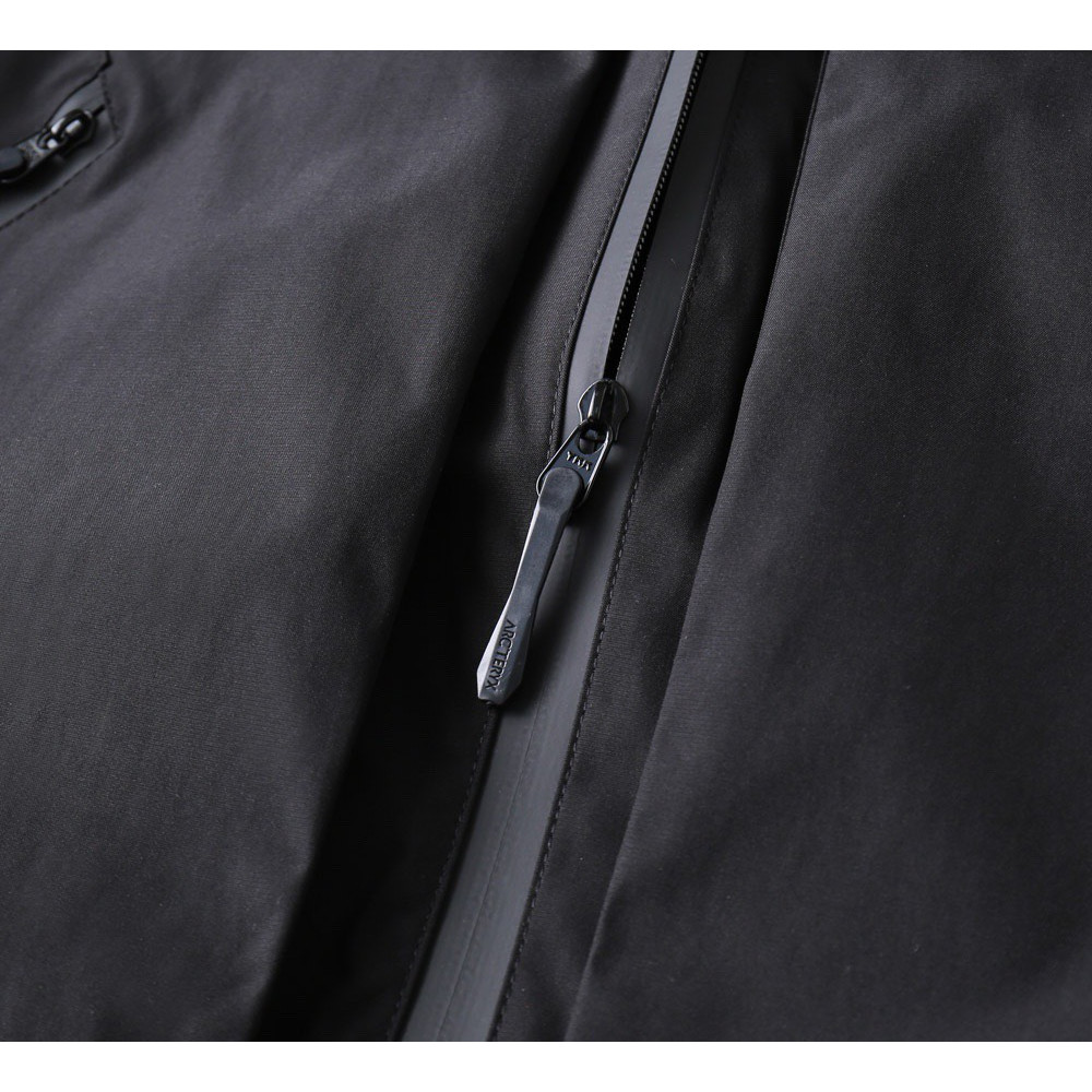 <p>Arc'teryx 新款男士夹克外套</p>