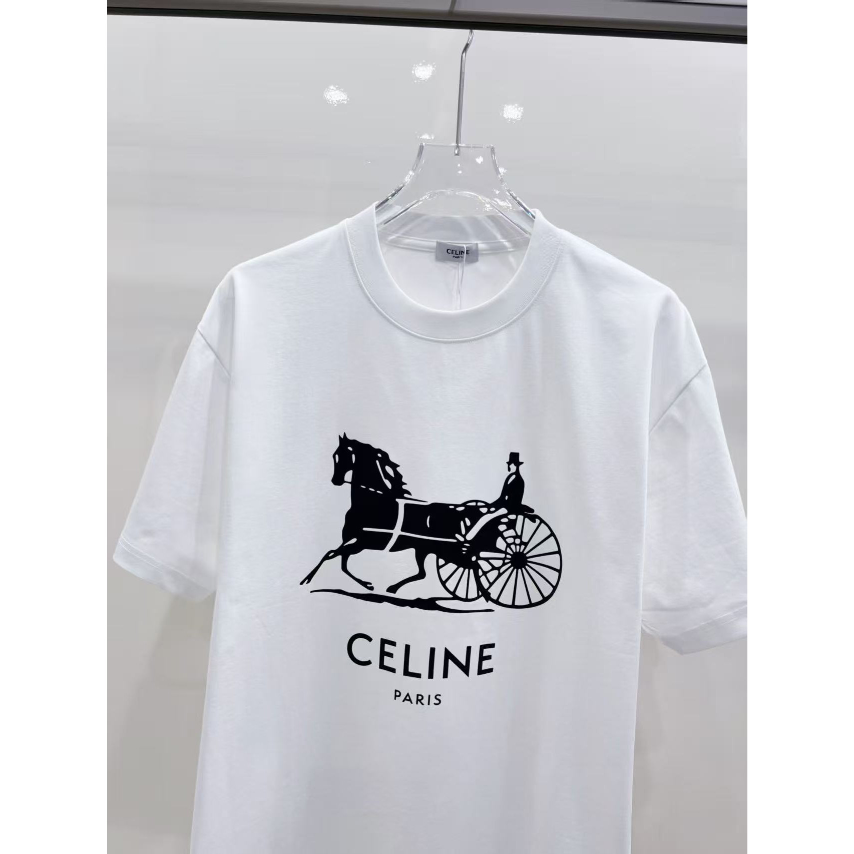 <p>CELINE&nbsp;短袖圆领T恤(白)</p>