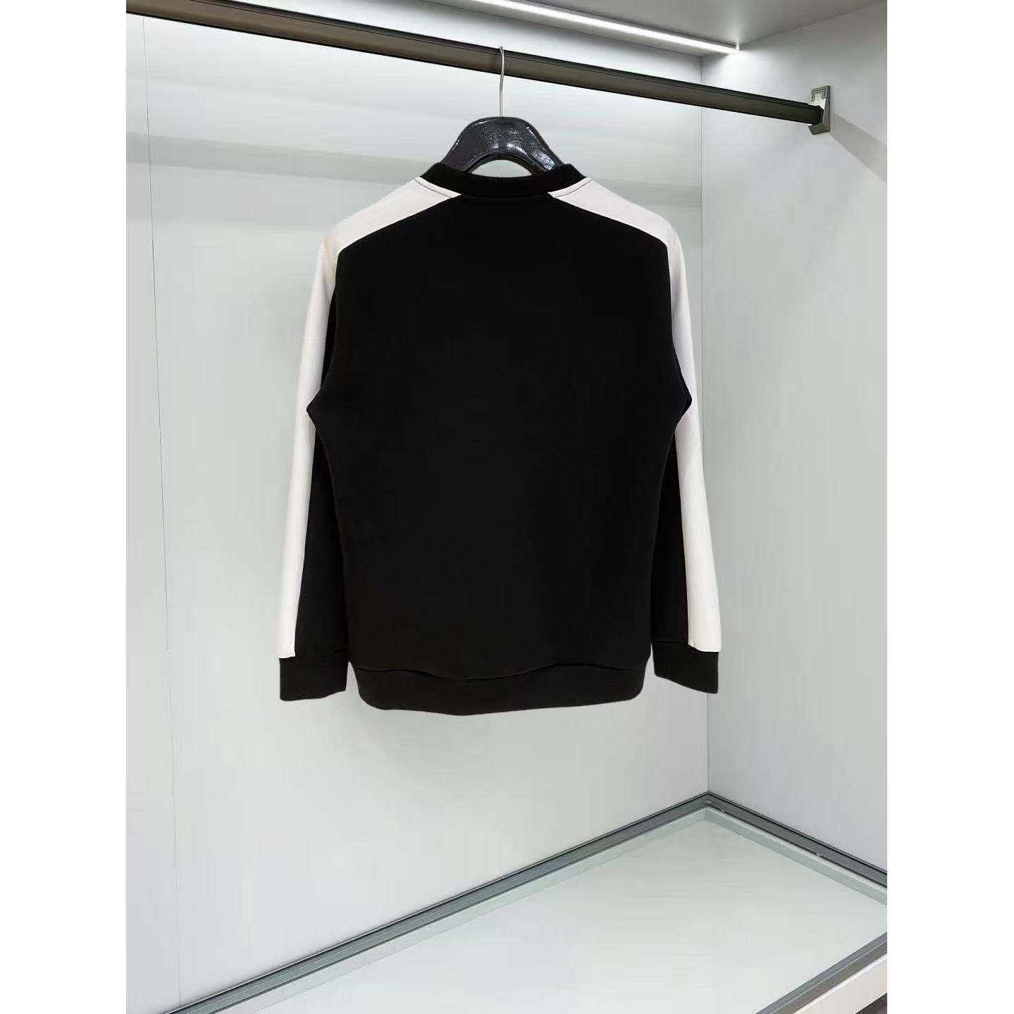 <p>Thom Browne 太空棉卫衣(黑)</p>