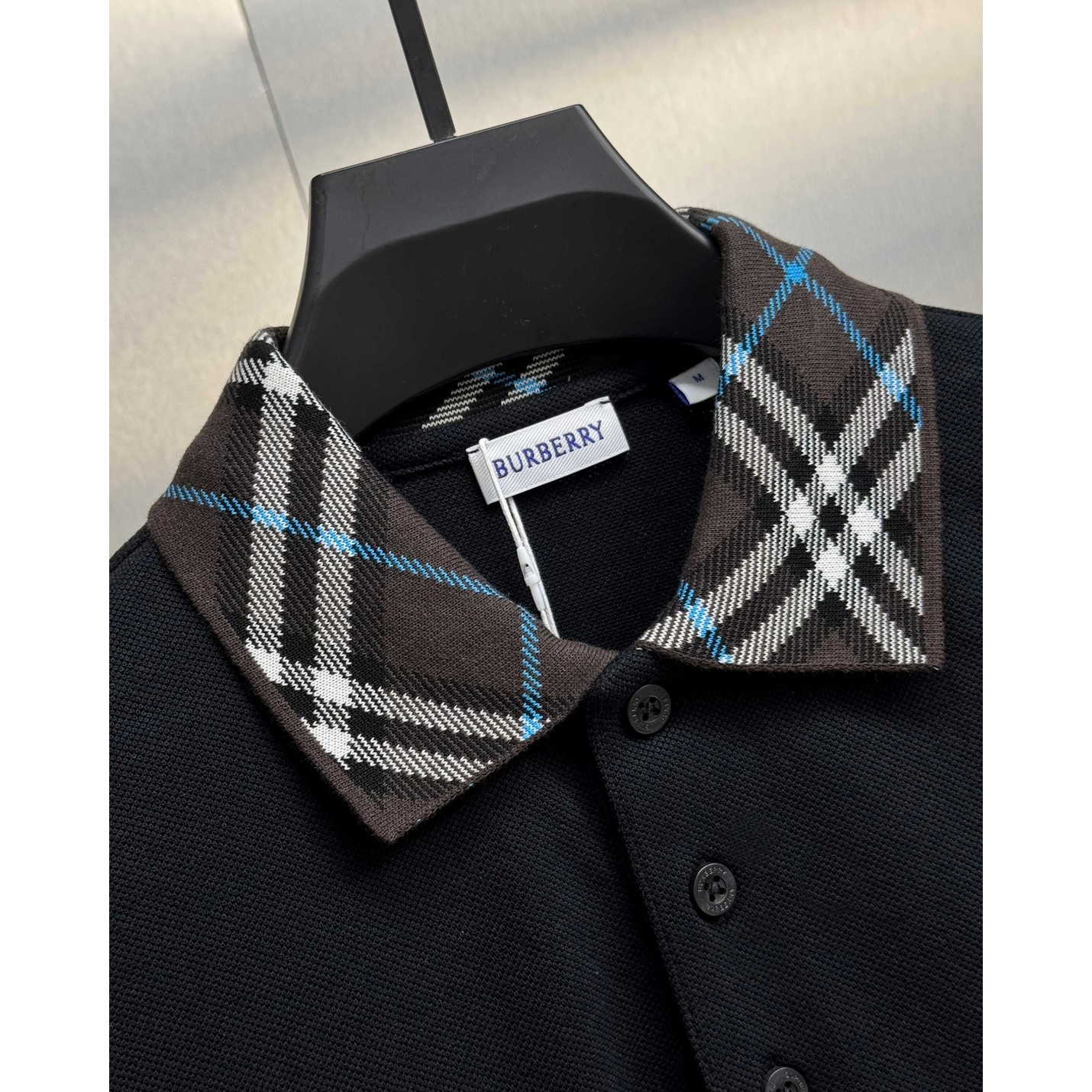 <p>BURBERRY 短袖翻领polo衫(黑)</p>