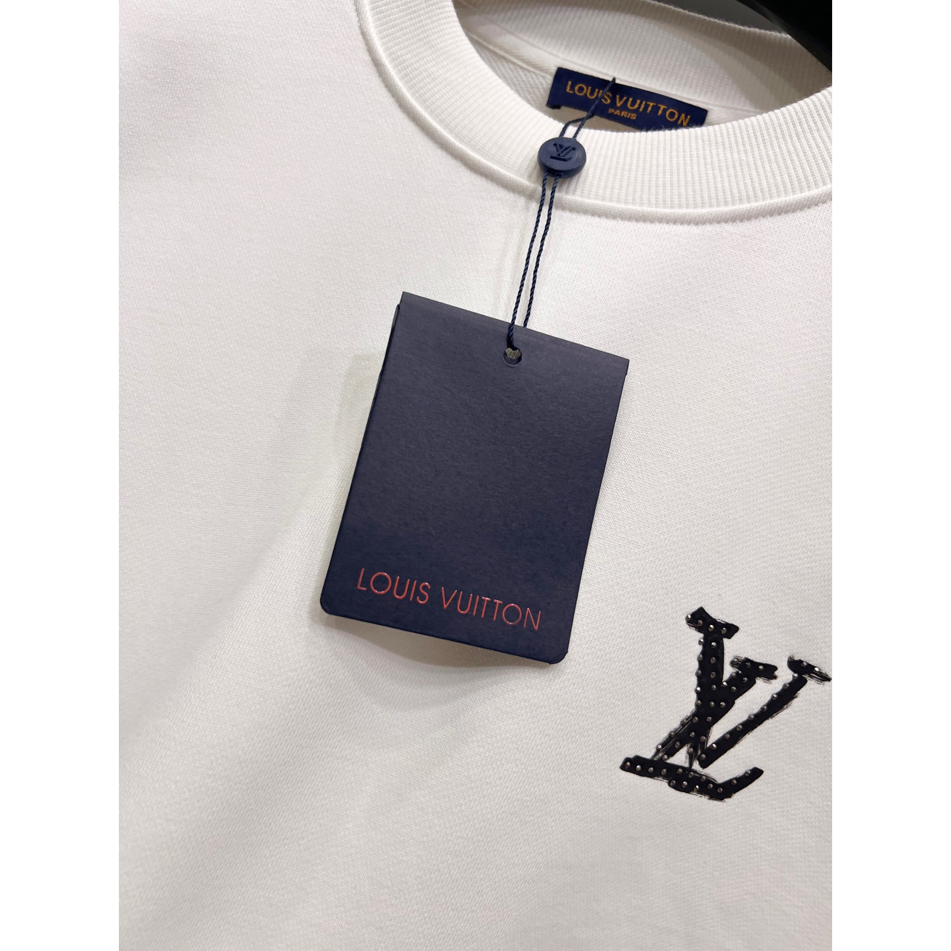 <p>LV 圆领长袖卫衣(白)</p>