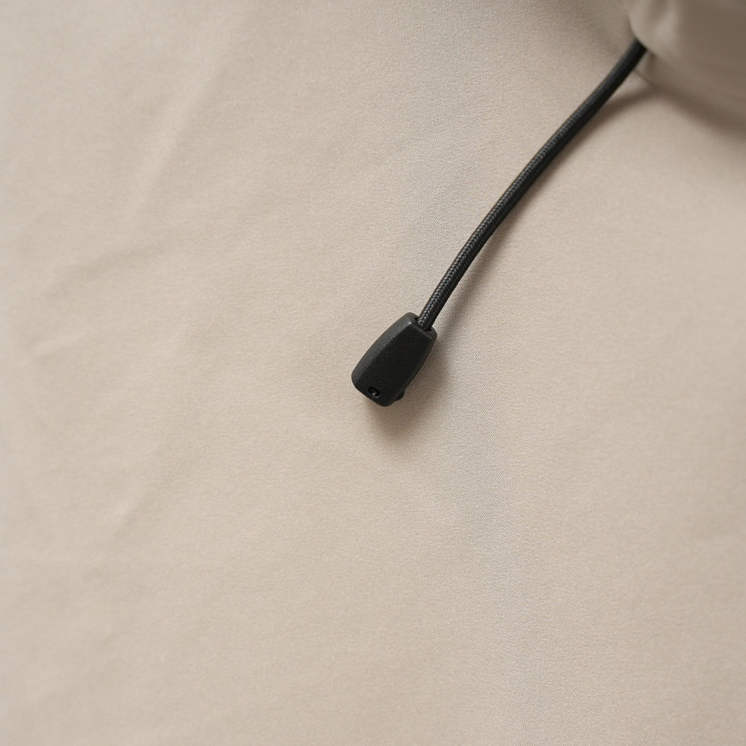 <p>ARC'TERYX &nbsp;BETA SV JACKET 增强防水防风连帽硬壳外套(卡其色)&nbsp;</p>