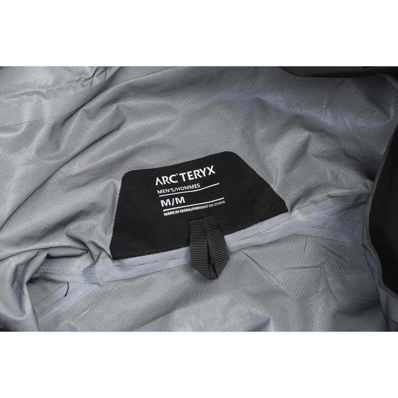 <p>ARC'TERYX Beta Jacket JK硬壳连帽冲锋衣(黑)</p>