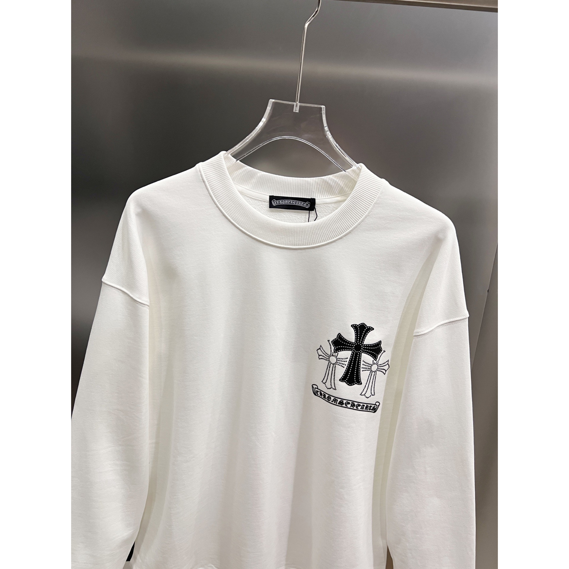 <p>CHROME HEARTS 圆领长袖卫衣(白)</p>