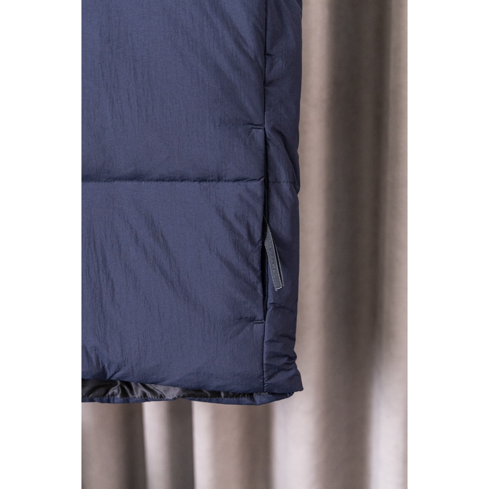 <p>Canada Goose Lawrence 劳伦斯2804羽绒马甲背心(藏蓝)</p>