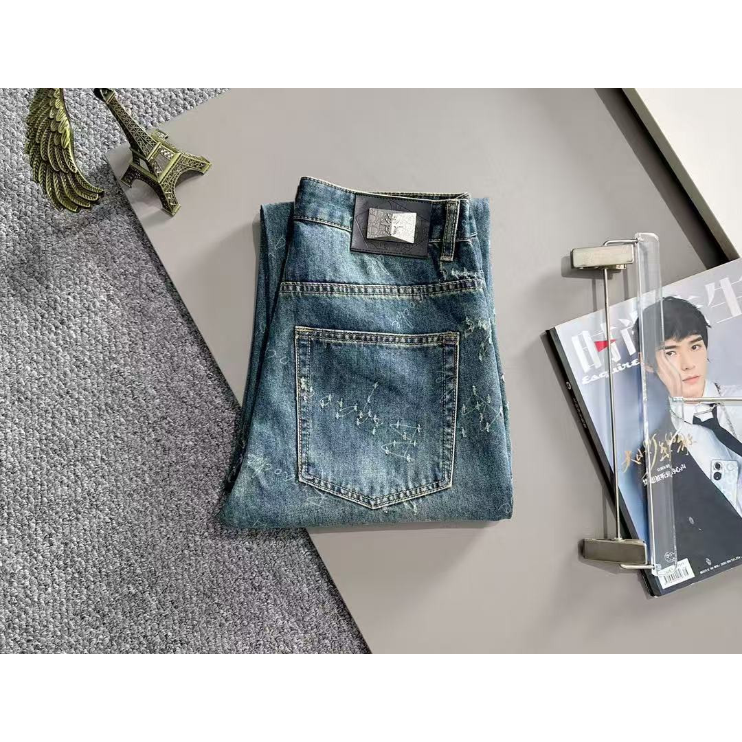 <p>DIOR&nbsp;四季款经典牛仔裤直筒长裤(藍)</p>