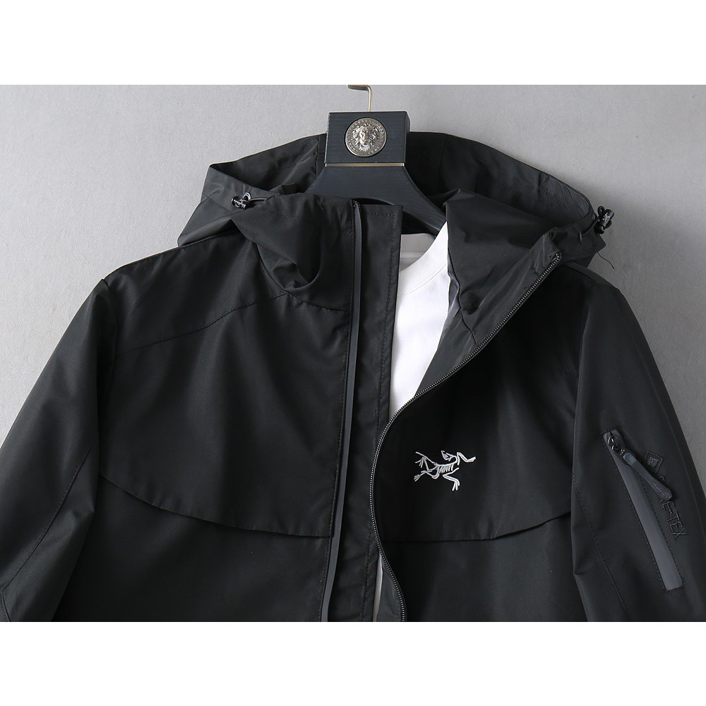 <p>Arc'teryx 新款男士夹克外套</p>