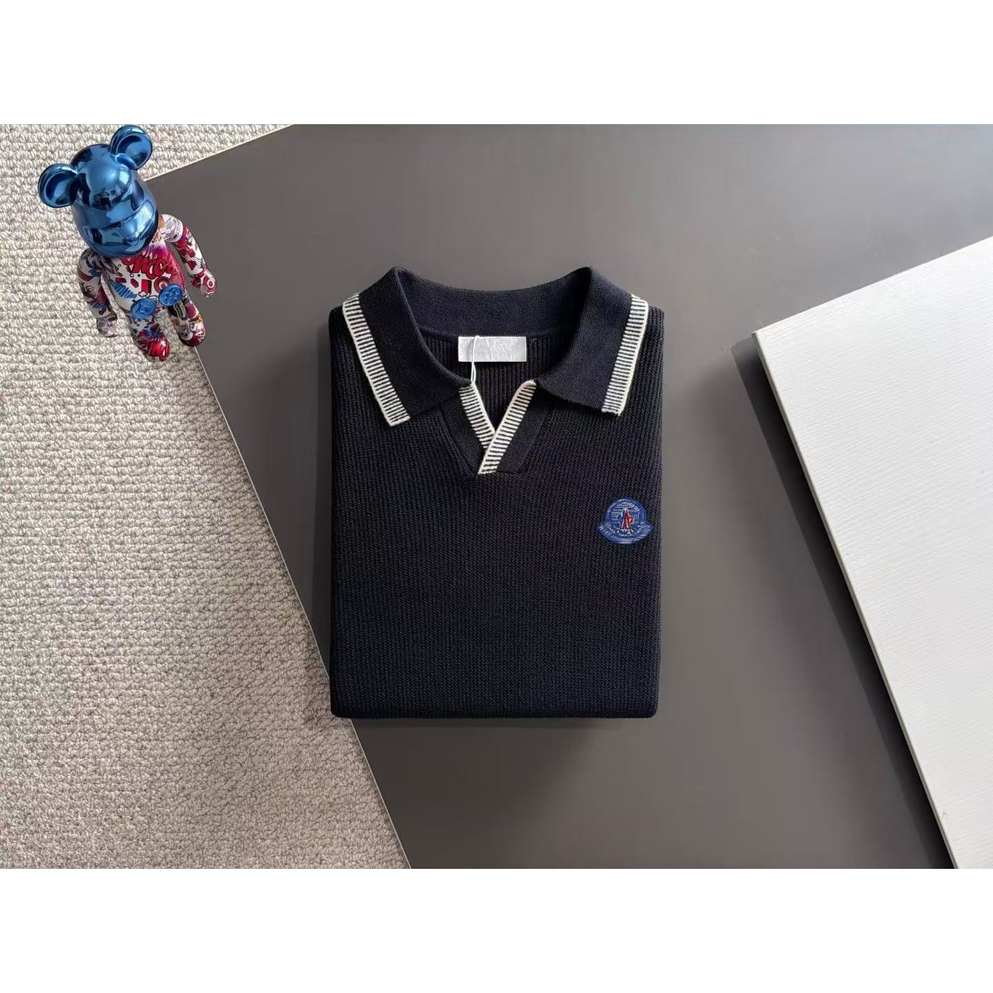 <p>MONCLER&nbsp;秋冬官网最新毛衣(黑)</p>
