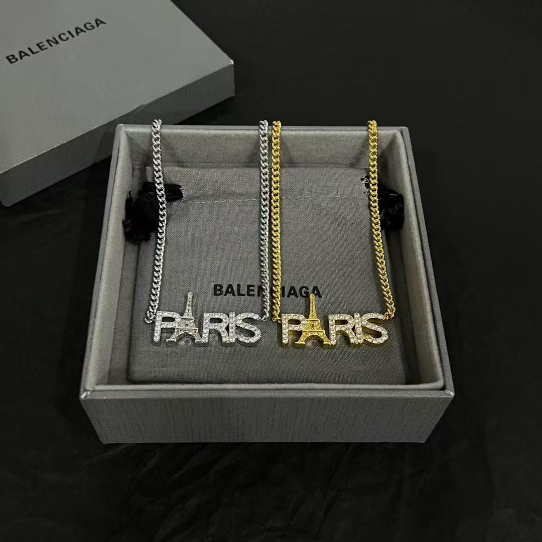 <p>Balenciaga 复古项链</p>