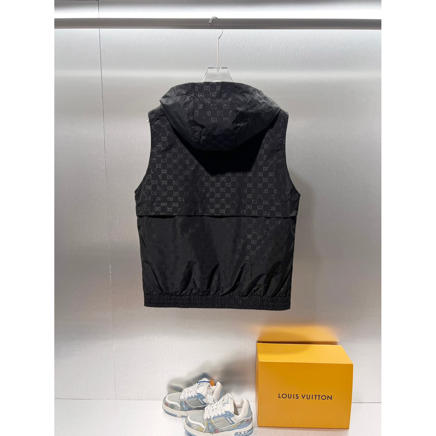 <p>MONCLER 马甲外套(黑)</p>