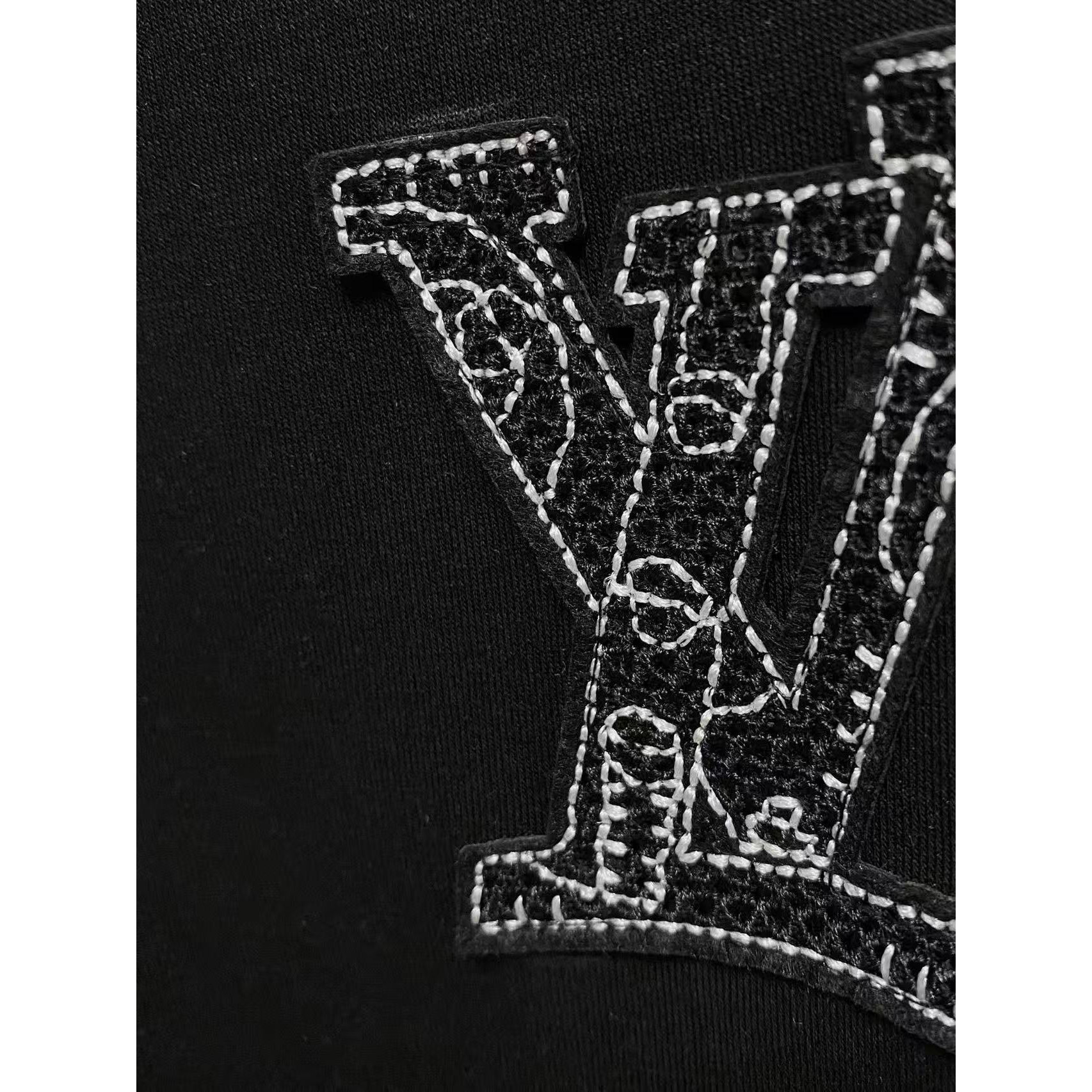 <p>LV 太空棉卫衣(黑)</p>